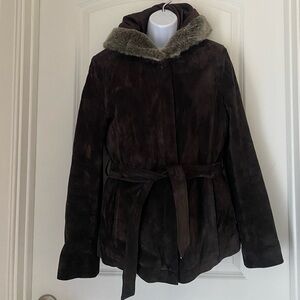 New Frontier Brown Suede Hooded Coat Size M Faux Fur Trim Sophisticated Feminine